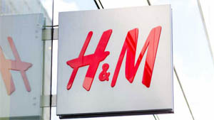 H&M sells key-rings to benefit UNICEF