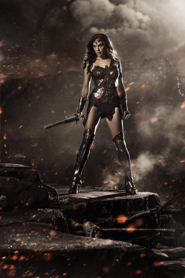 Gal Gadot as Wonder Woman: ﬁrst ofﬁcial photograph released