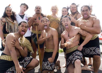 Richie Rich, Pamela Anderson and Māori cultural group
