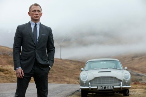 Oscars pay tribute to 50 years of James Bond