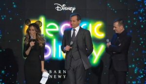 Video: Sarah Jessica Parker launches Barney’s New York window display with Minnie Mouse