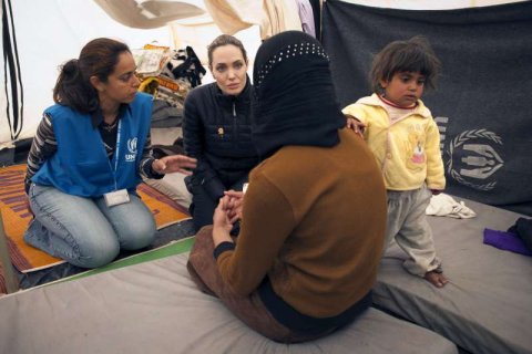 Angelina Jolie highlights Syrian plight in her latest UNHCR visit