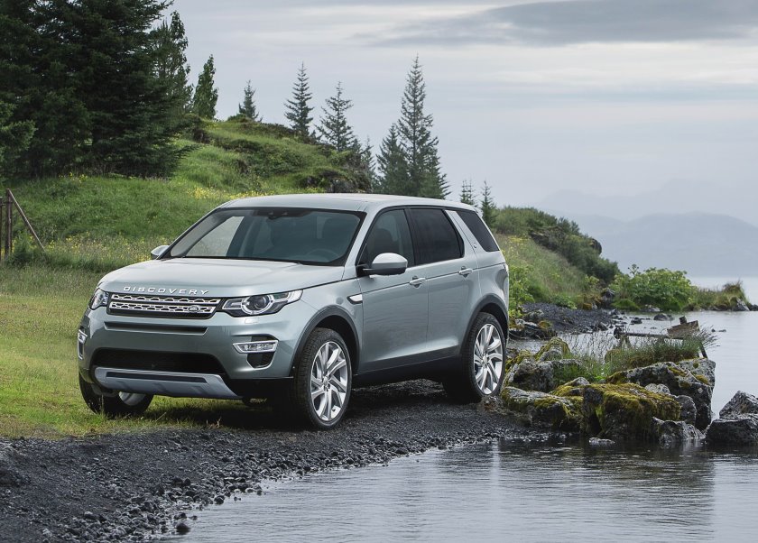 Land Rover Discovery Sport revealed—claimed to be most versatile, capable premium compact SUV
