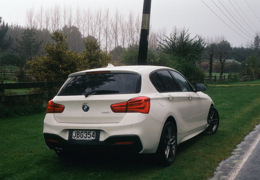Lucire Living Bmw 125i M Sport Flexing Its Technical