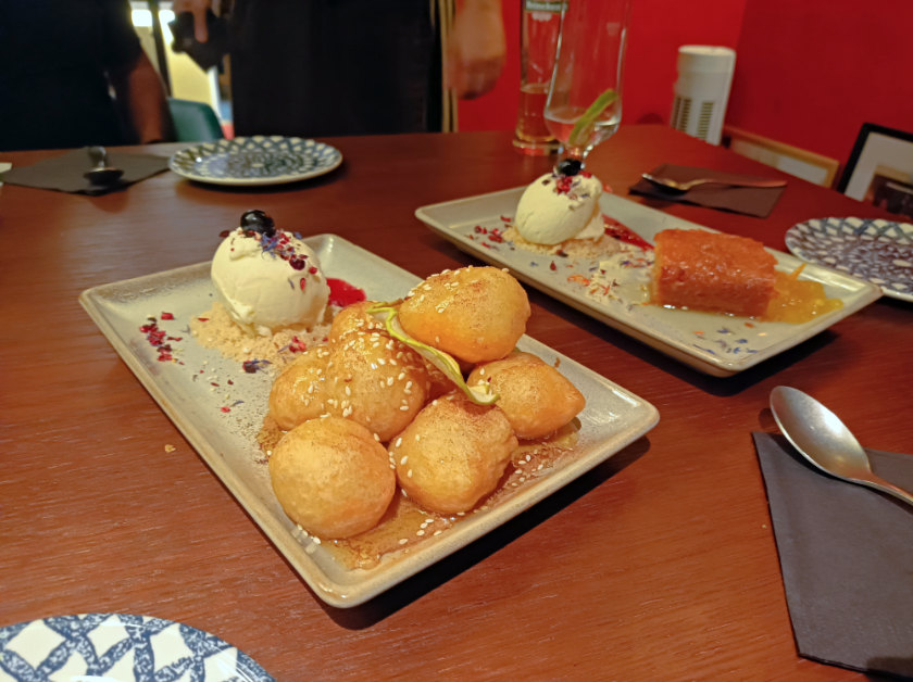 Desserts with ice-cream