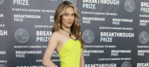 Breakthrough Prize ceremony sees Gal Gadot, Chris Pine, Christina Aguilera, Miranda Kerr among stars
